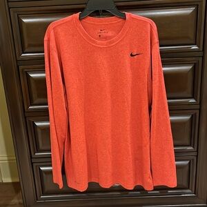 Men’s Nike Dri-Fit long sleeve shirt Size XL